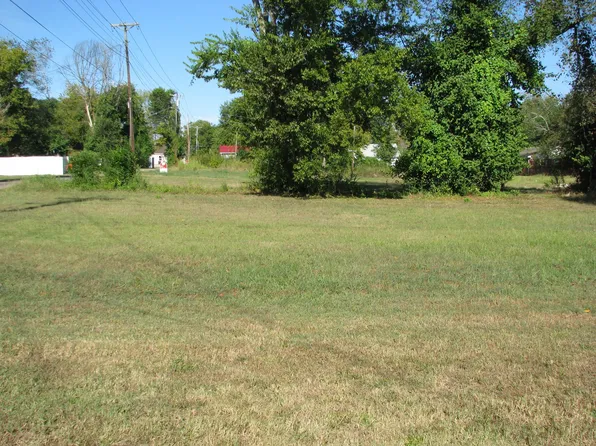 209 Armstrong St, Waverly, TN 37185