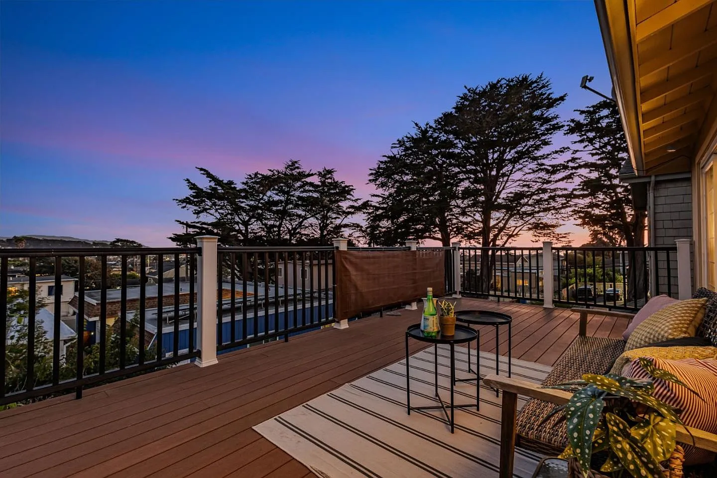 Clifton Rd, Pacifica — Photo 1