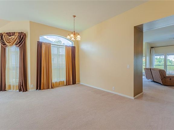 4th image of 2316 Festival Park Ln