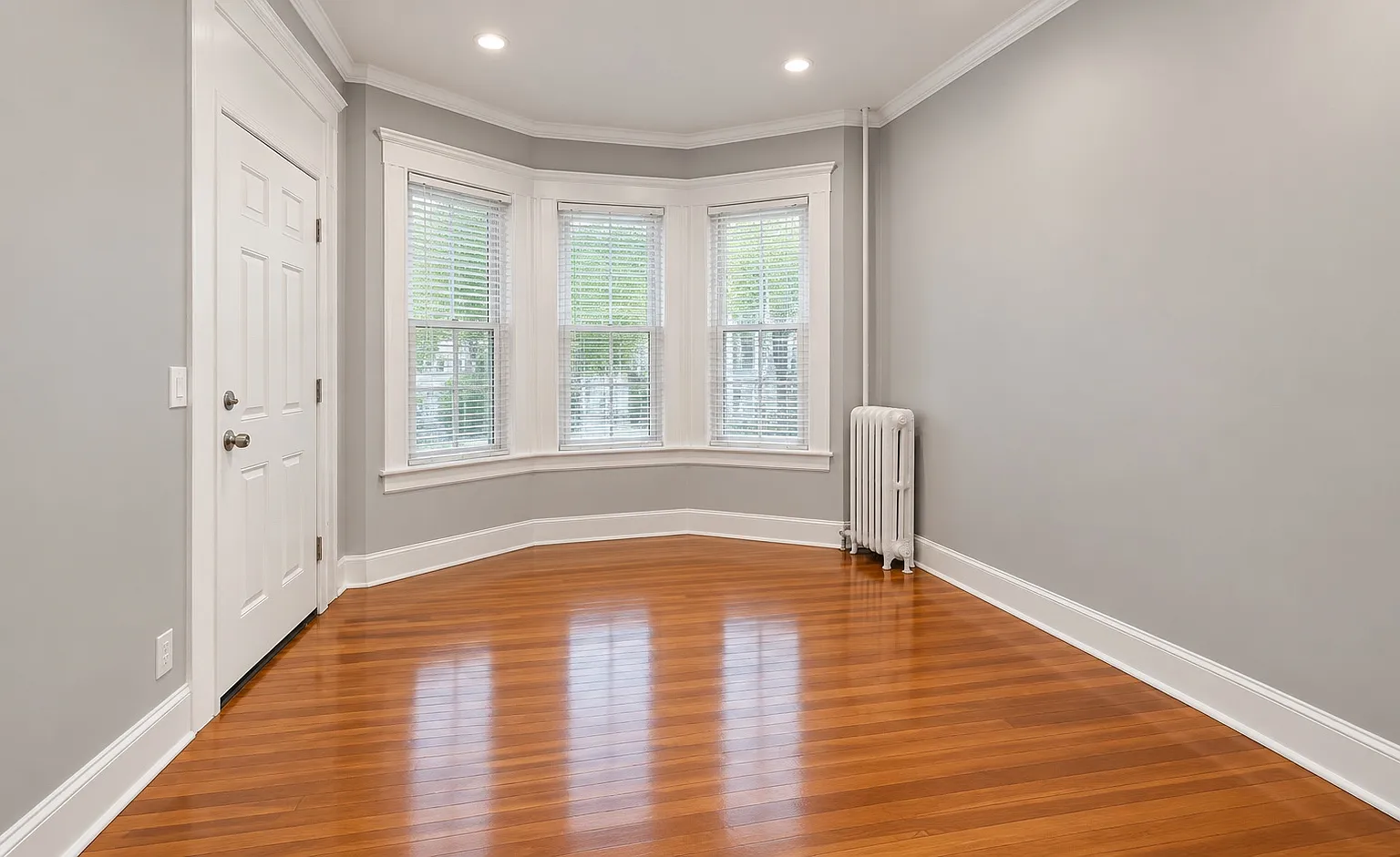 3 bed, 1350 sqft, $2,500 — Photo 1