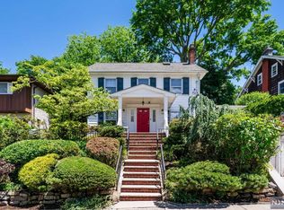 189 Highwood Ave, Leonia, NJ 07605