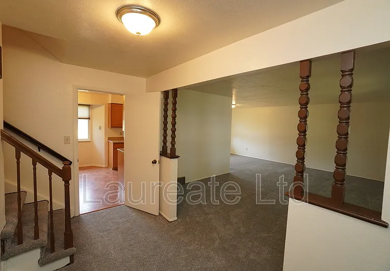 1472 W Geddes Ave — Photo 3