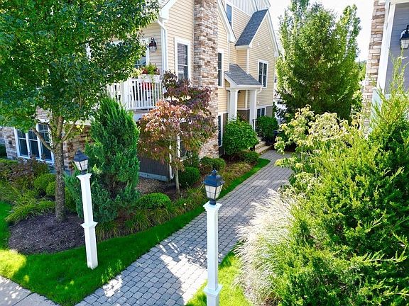 3rd image of 53 Boatwrights Loop