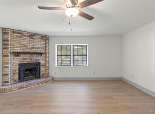 114 Leigh Anne St, Huntsville, TX 77320