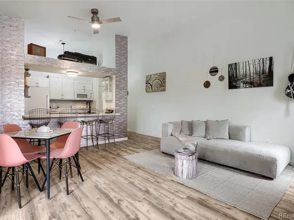 4292 S Salida Way #11, Aurora, CO 80013