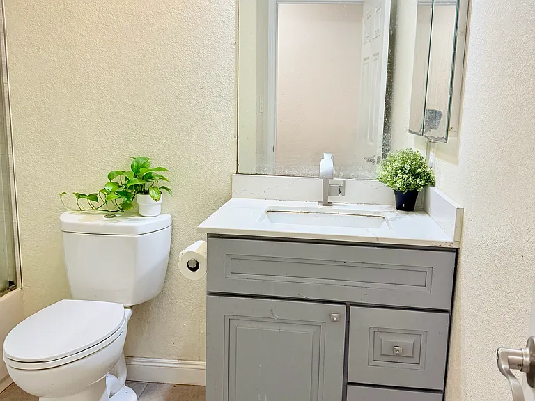42571 Fontainebleau Park Ln — Photo 20