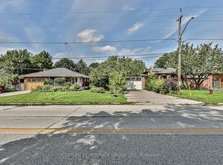 40 Weldrick Rd W, Richmond Hill, ON L4C 3T8