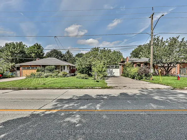 40 Weldrick Rd W, Richmond Hill, ON L4C 3T8