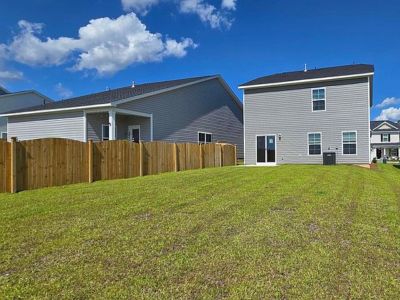 2nd image of 2334 Damascus Way