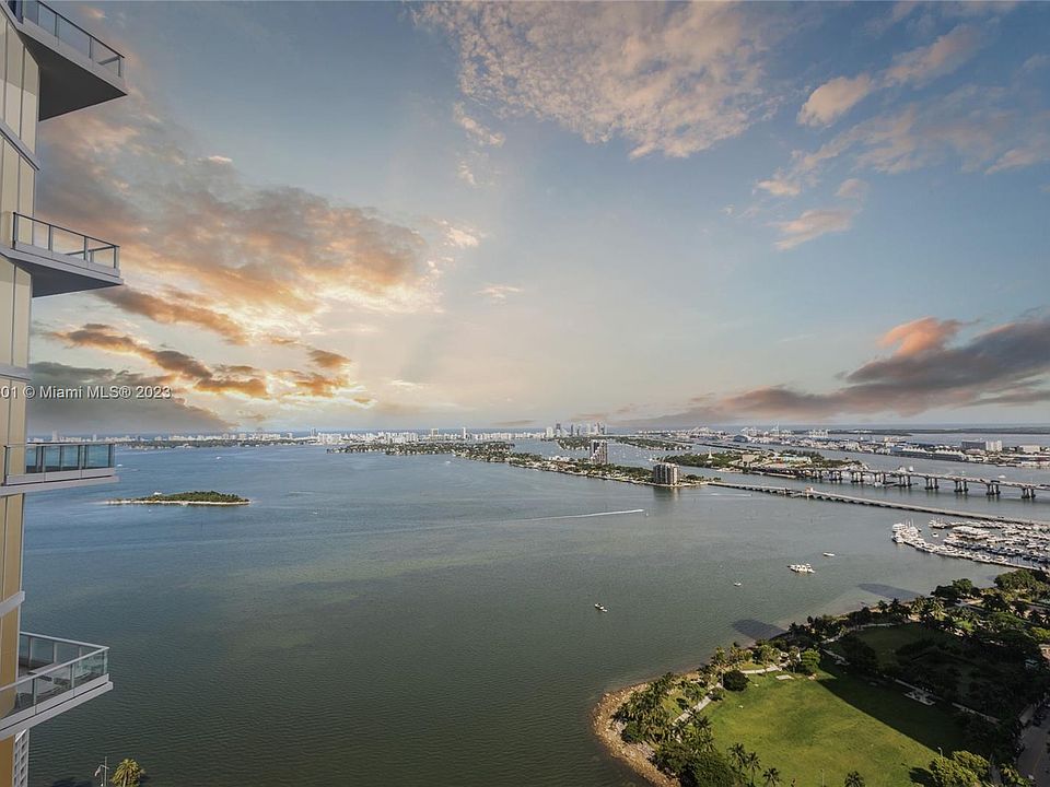 1st image of 2020 N Bayshore Dr APT 3903