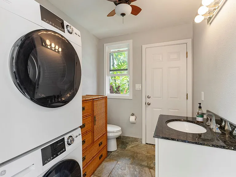 748 Mokapu Rd — Photo 21
