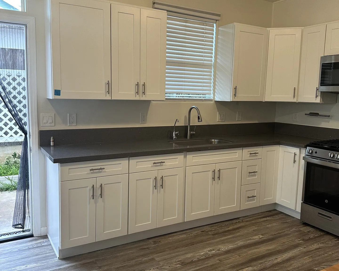 1 bed, 350 sqft, $2,000 — Photo 4