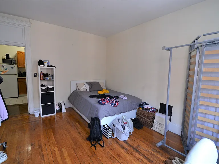 13 Haviland St #2R — Photo 7