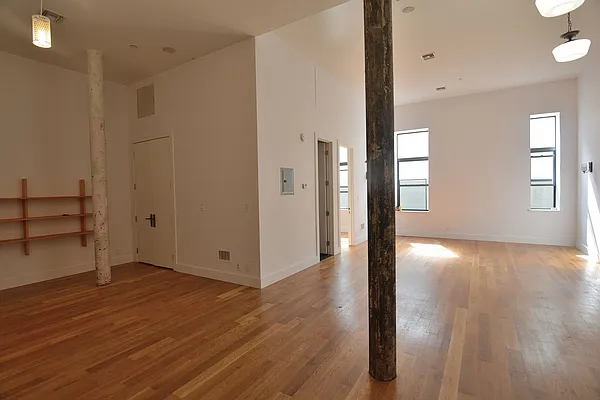 Rented by Hagstrom Management Inc | media 11