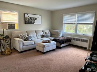 230 Grant Ave FLOOR 2, Farmingdale, NY 11735