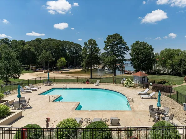 17919 Kings Point Dr APT K, Cornelius, NC 28031
