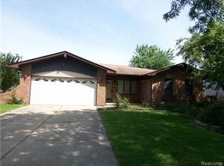 43360 Saal Rd, Sterling Heights, MI 48313