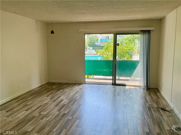 5460 White Oak Ave Unit A112, Los Angeles, CA 91316