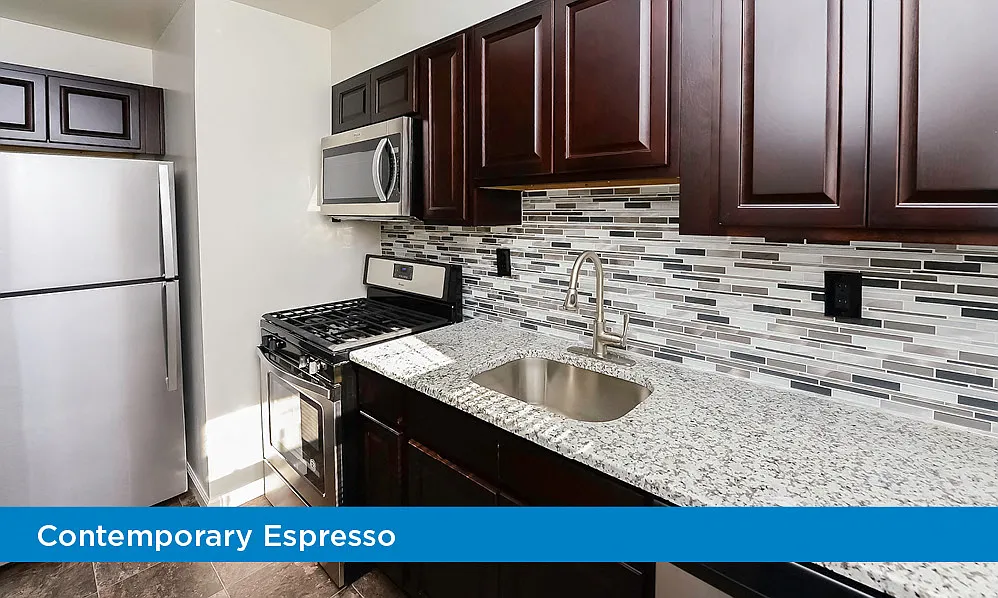 Elmwood Village Apartments and Townhomes — Photo 4