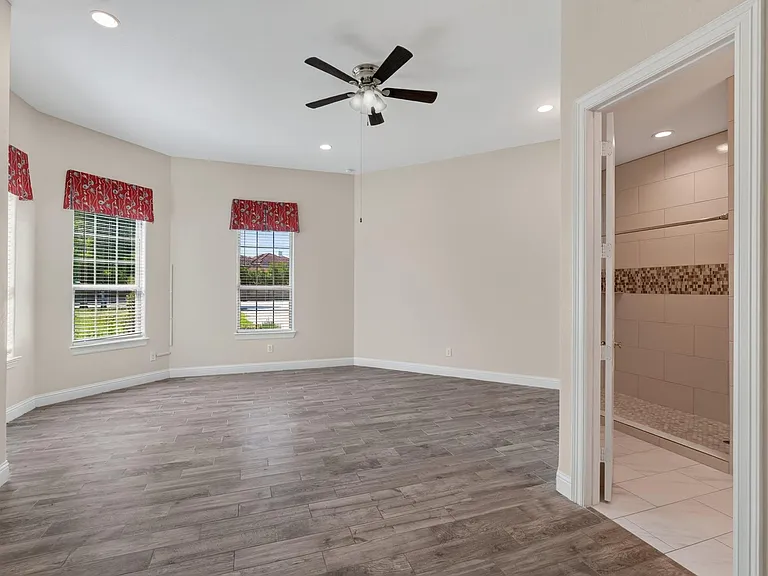 9436 Hufsmith Rd — Photo 32