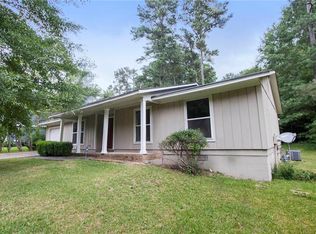 105 Triple Crown Ln, Ellenwood, GA 30294