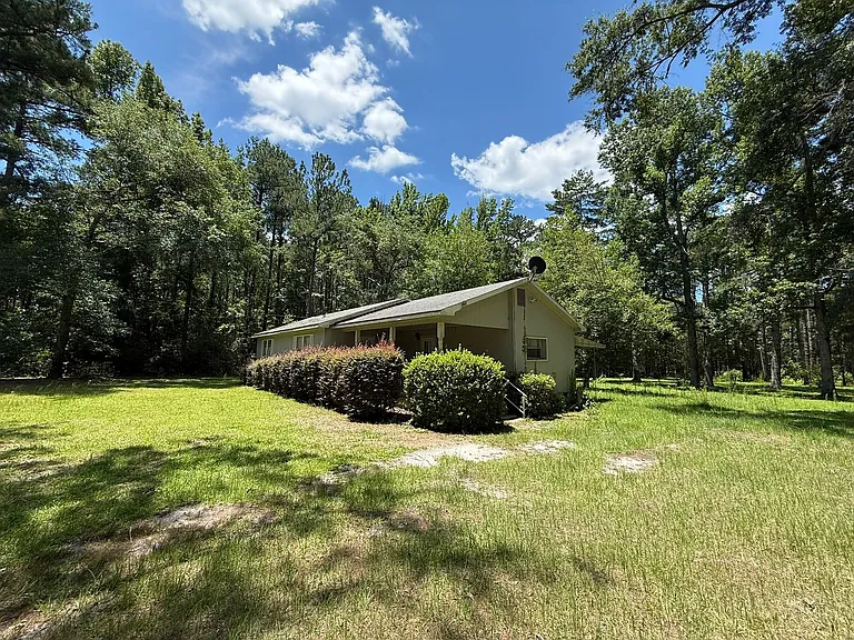 2058 Old Rocky Ford Rd — Photo 1
