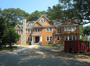 8 Kipling Rd, Wellesley, MA 02481