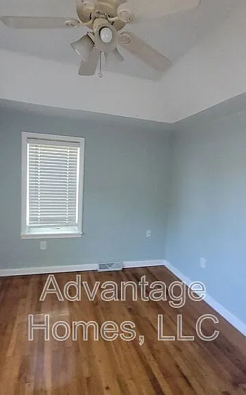 105 Brooklyn Ave — Photo 22