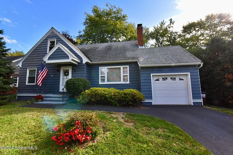 2nd image of 1556 Clifton Park Road