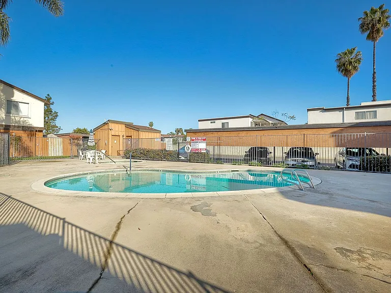 447 S Lincoln Ave — Photo 26