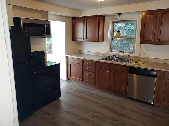 2nd image of 814 Court St