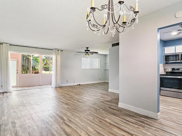 705 Lori Drive #114, Palm Springs, FL 33461