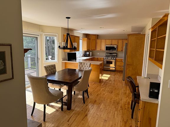 3rd image of 4244 Del Mar Dr SW