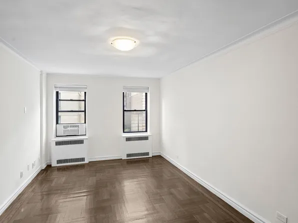 210 West 103rd Street 4C image 3 of 17