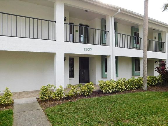 3rd image of 2537 Royal Pines Cir APT D