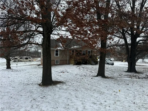 6323 Georgetown St, Louisville, OH 44641
