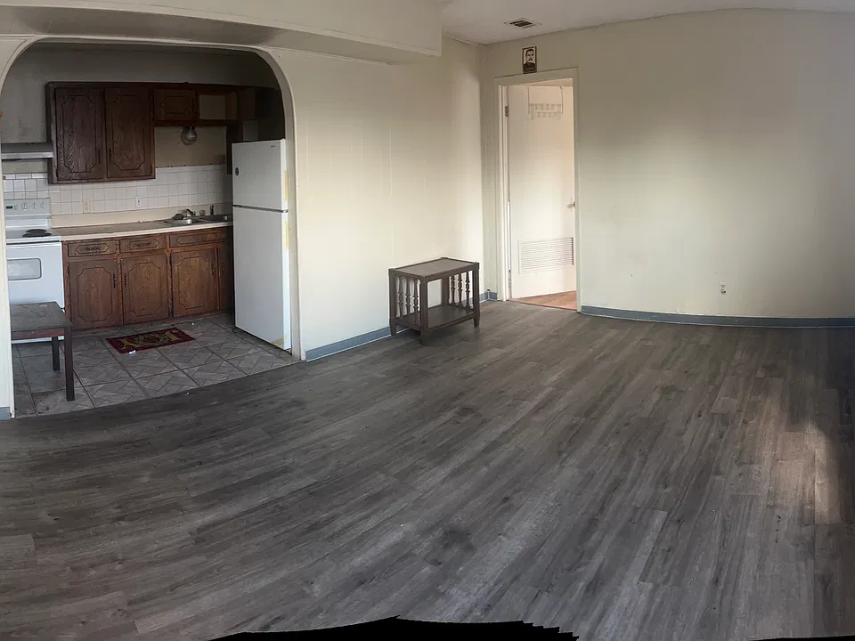 4209 Broadway Ave #404