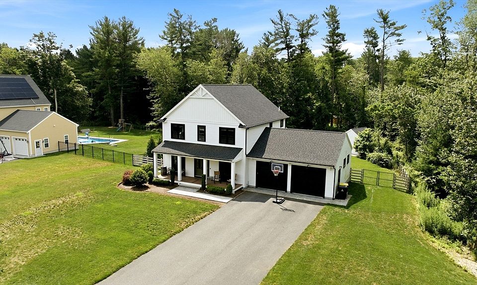 1st image of 3 Trinity Cir