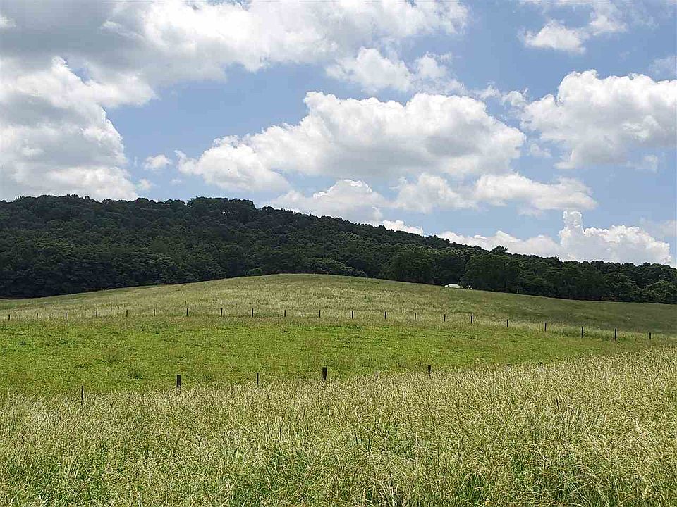 1st image of Lairds Knob Dr