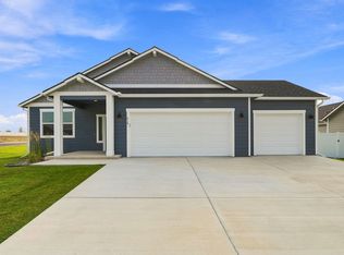 800 E 4th St, Deer Park, WA 99006