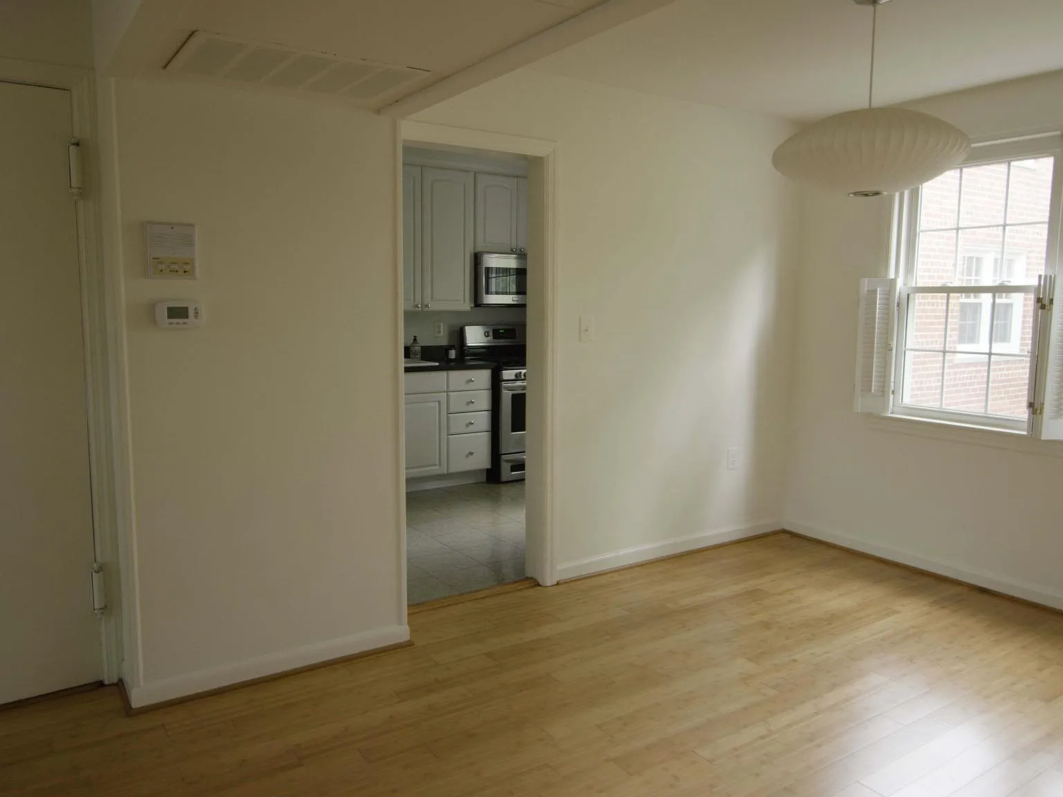 2 bed, 790 sqft, $1,875 — Photo 3