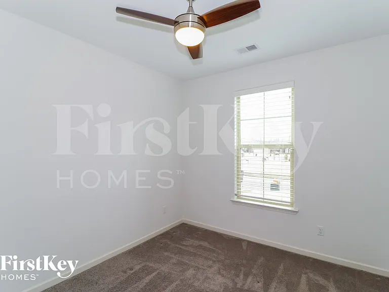 105 Hidden Meadows Ln — Photo 12