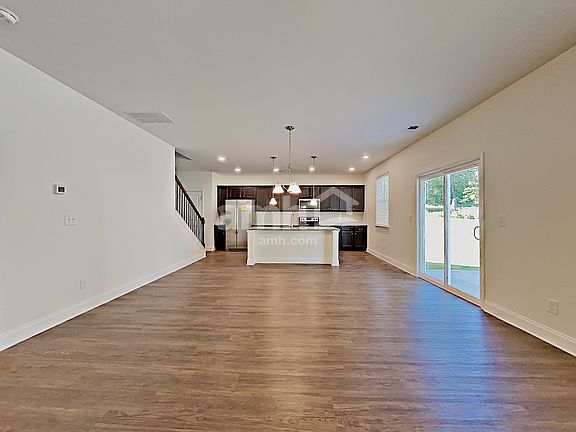 4th image of 124 Lindridge Dr