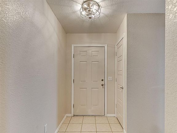 4th image of 4308 SE 87th St
