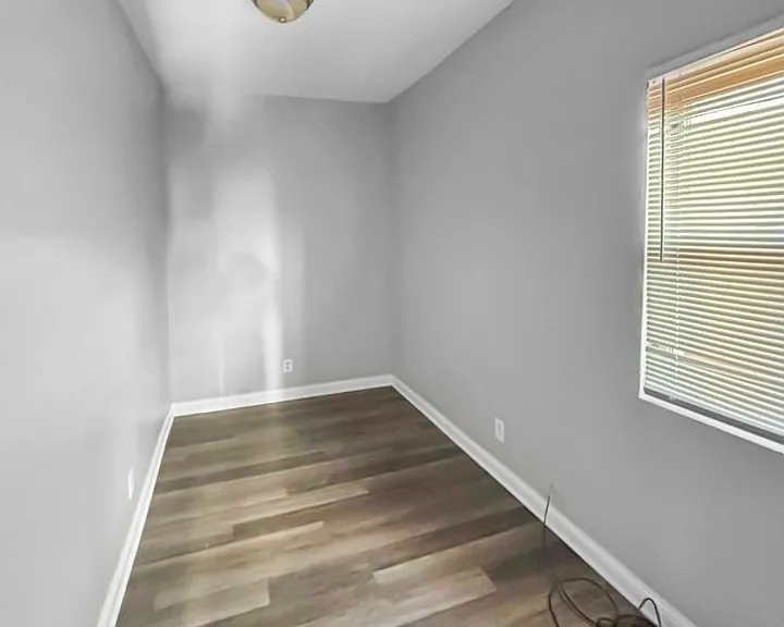7025 S Dante Ave #1 — Photo 4