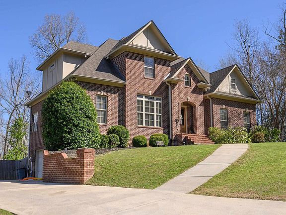 2nd image of 45 White Oak Cir