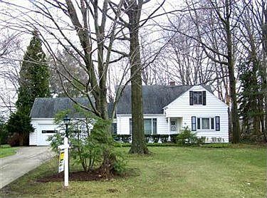 1st image of 6868 Grandview Dr