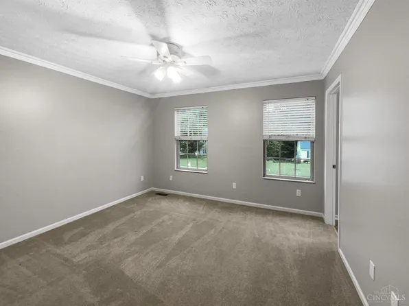 4582 Hallandale Dr, Batavia, OH 45103