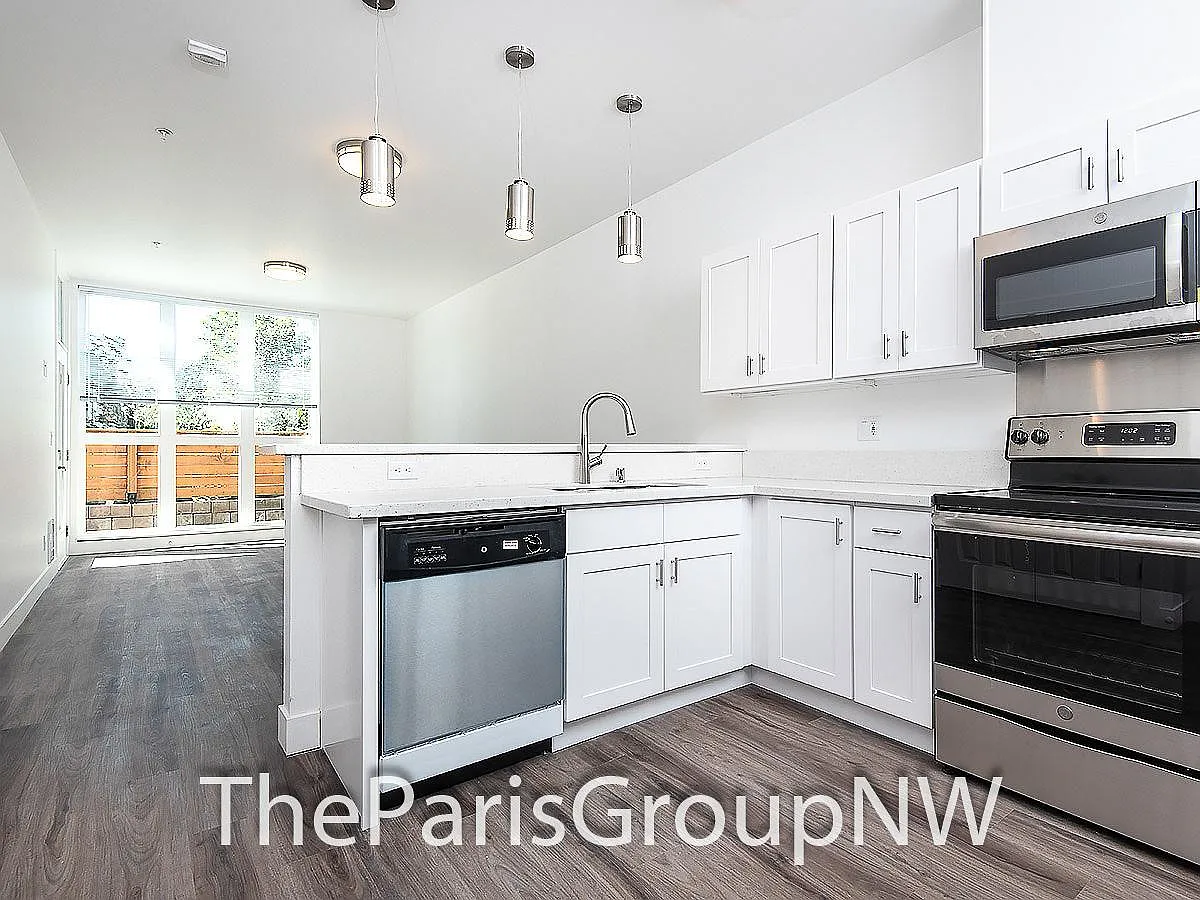 1 bed, 739 sqft, $1,650 — Photo 2