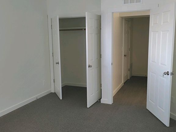 3rd image of 1976 N Woodruff Ave #6